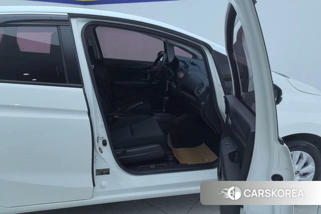 Honda Fit 2019 Белый из Китая, фото 3