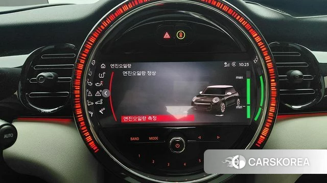 Mini Cooper S 2023 Красный из Кореи, фото 3