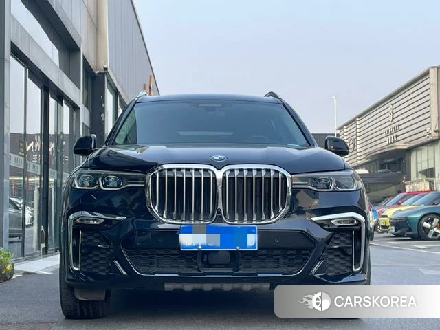 BMW X7 2021 Черный из Китая, фото 3