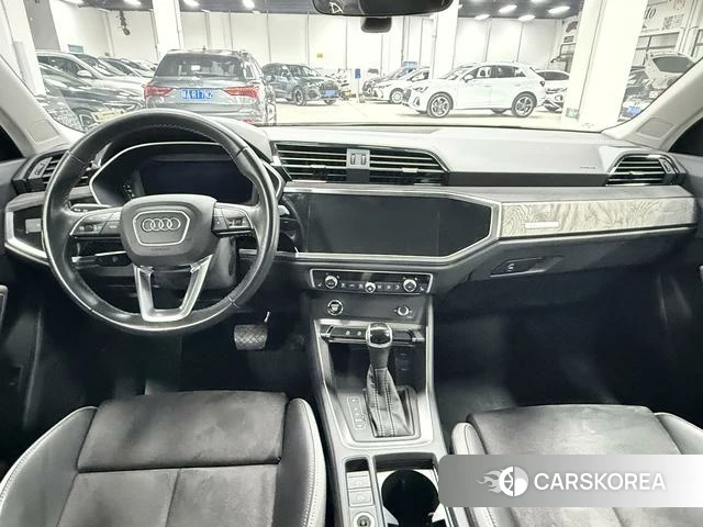 Audi Q3 2022 Темно-серый из Китая, фото 3