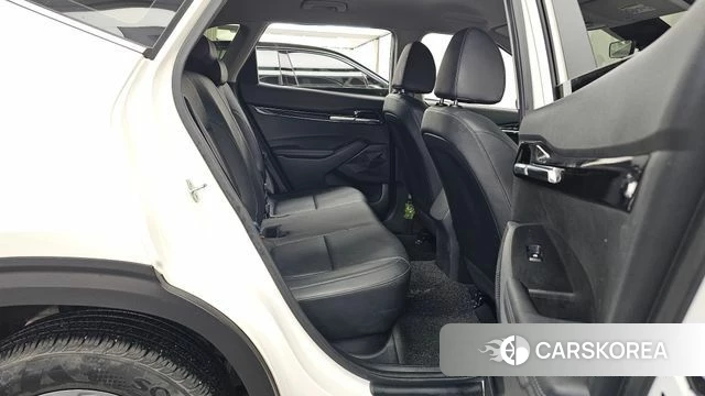 Kia Seltos 2022 Белый из Кореи, фото 3
