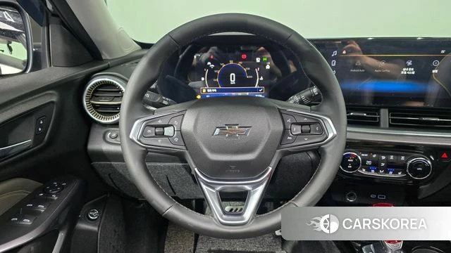 Chevrolet (GM Daewoo) Trax Crossover 2024 Черный из Кореи, фото 3