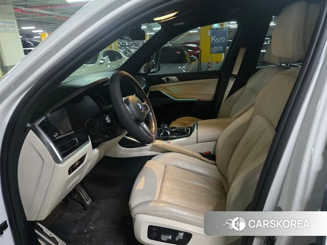 BMW X7 (G07) 2021 Белый из Кореи, фото 3