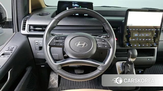 Hyundai Staria 2024 Серебряный из Кореи, фото 3