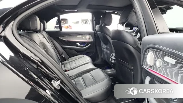 Mercedes-Benz E-Class W213 2023 Черный из Кореи, фото 3