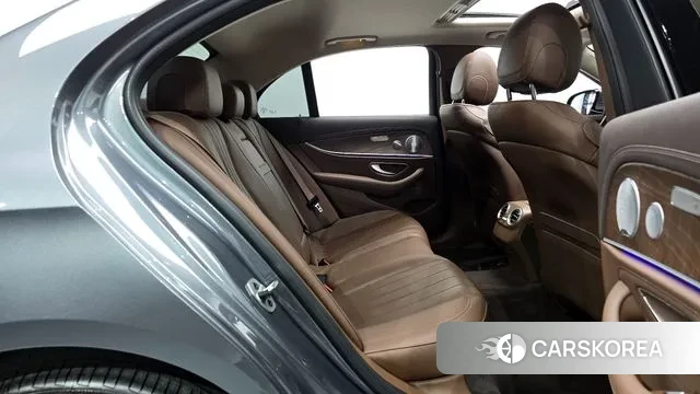 Mercedes-Benz E-Class W213 2019 Серый из Кореи, фото 3