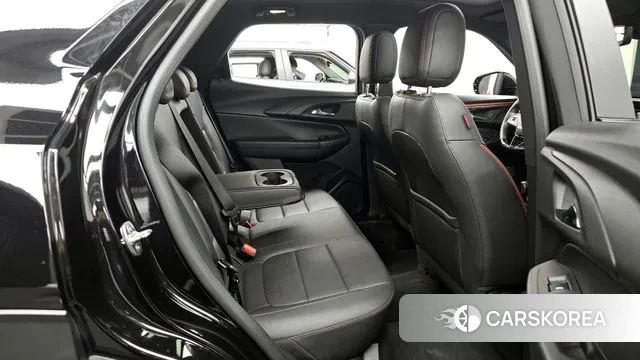 Chevrolet (GM Daewoo) The New Trail Blazer 2024 Черный из Кореи, фото 3