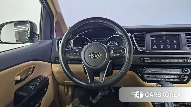 Kia The New Carnival 2018 Черный из Кореи, фото 3