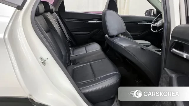 Kia Seltos 2021 Белый из Кореи, фото 3