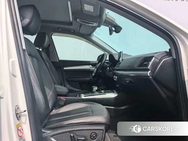 Audi Q5L 2019 Белый из Китая, фото 3