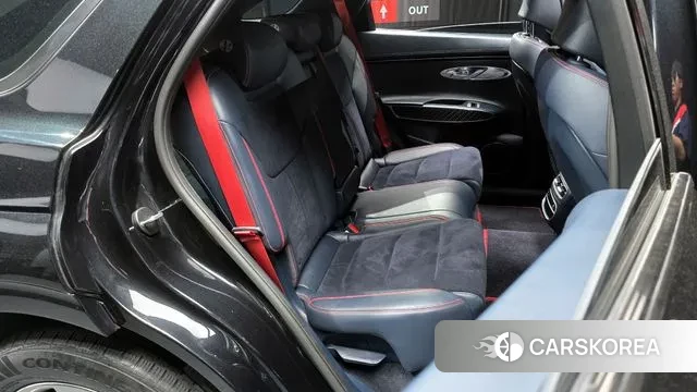 Genesis GV70 2022 Черный из Кореи, фото 3