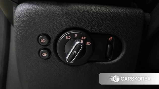 Mini Cooper D 2018 Жемчужный цвет из Кореи, фото 3