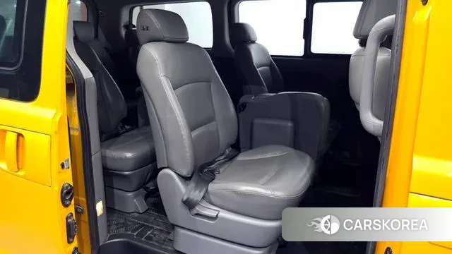 Hyundai The New Grand Starex 2018 Желтый из Кореи, фото 3