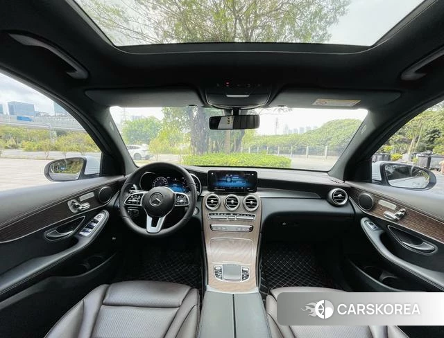 Mercedes-Benz GLC 2023 Белый из Китая, фото 3