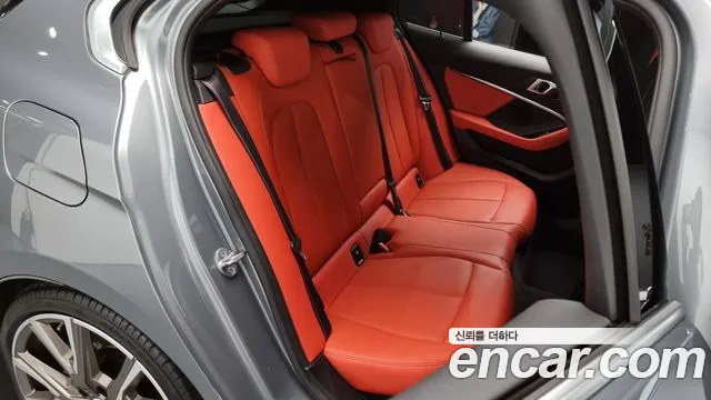 BMW 1 Series (F40) id 2681900 из Кореи 3