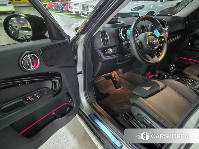 Mini Cooper Countryman 2024 Серебряный из Кореи, фото 3