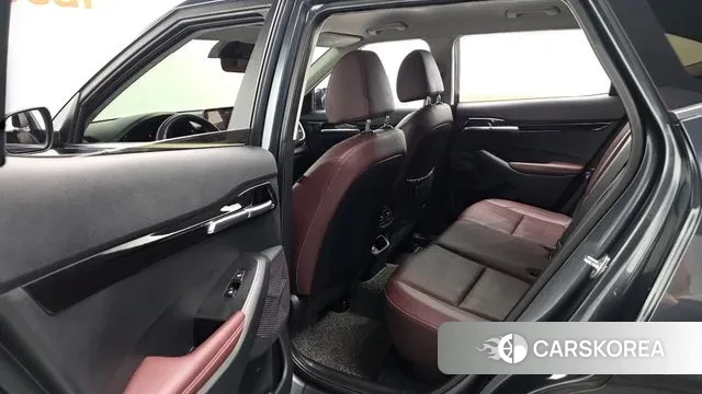 Kia Seltos 2021 Серый из Кореи, фото 3