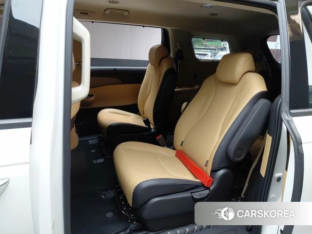 Kia Carnival 4th generation 2022 Белый из Кореи, фото 3