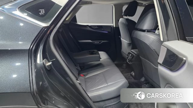 Lexus NX350h Second generation 2024 Черный из Кореи, фото 3