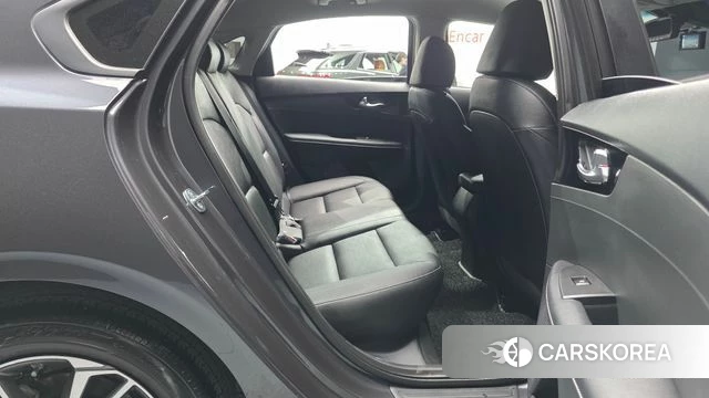 Kia The New K3 2nd generation 2024 Серый из Кореи, фото 3
