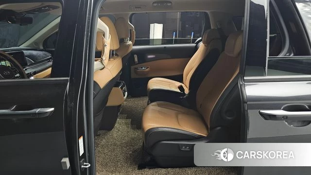 Kia Carnival 4th generation 2021 Серый из Кореи, фото 3