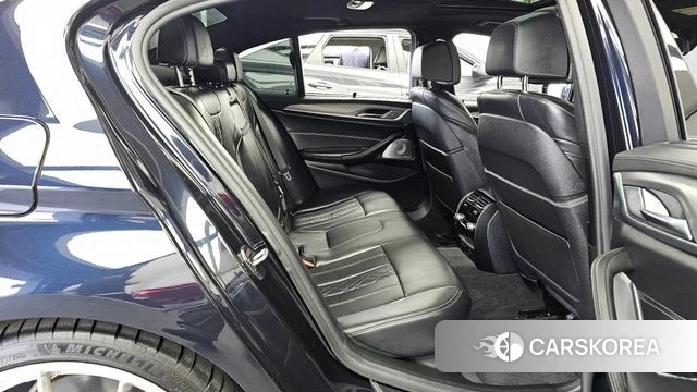 BMW 5 Series (G30) 2019 Черный из Кореи, фото 3