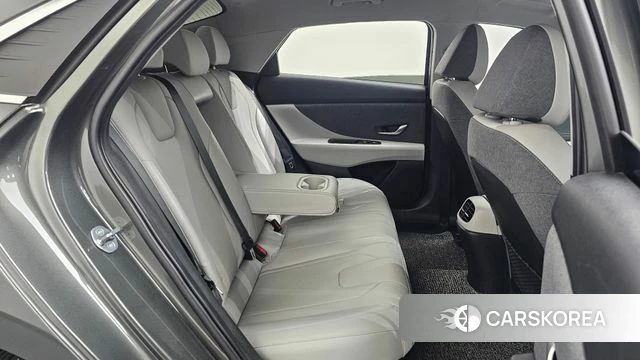 Hyundai Avante Hybrid (CN7) 2023 Темно-зеленый из Кореи, фото 3