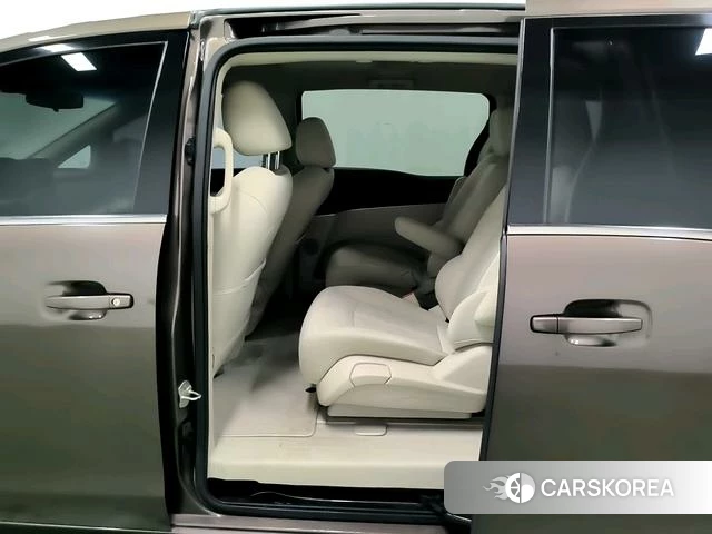 Buick GL8 2021 Желтый из Китая, фото 3