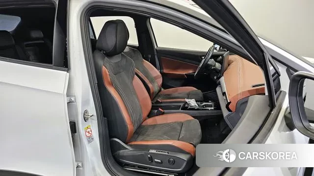 Volkswagen ID.4 2023 Белый из Кореи, фото 3