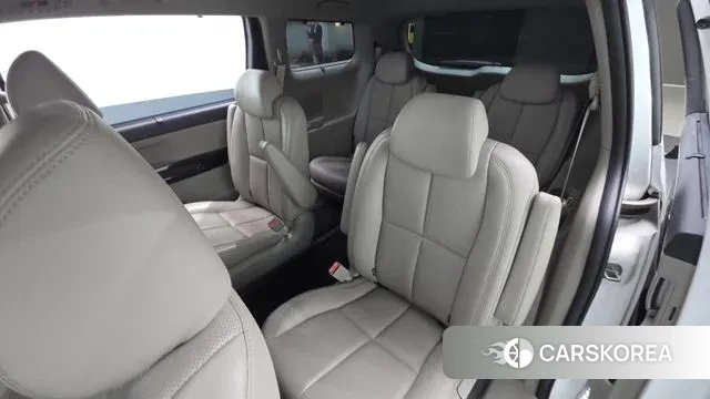 Kia The New Carnival 2018 Белый из Кореи, фото 3