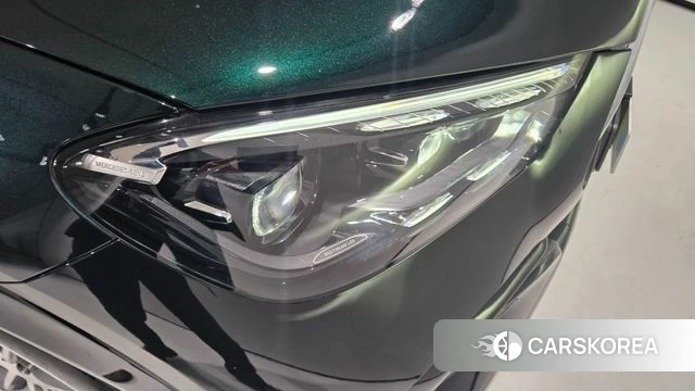 Mercedes-Benz GLE-Class W167 2025 Темно-зеленый из Кореи, фото 3