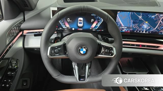 BMW 5 Series (G60) 2025 Белый из Кореи, фото 3