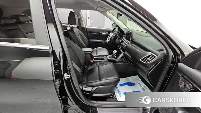 Kia Seltos 2022 Черный из Кореи, фото 3