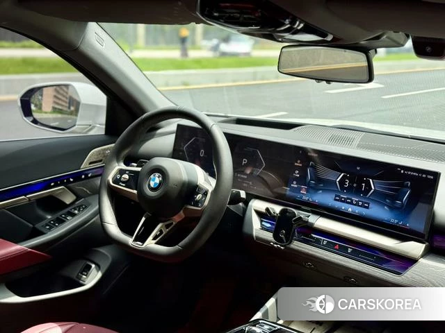 BMW 5 series 2024 Белый из Китая, фото 3