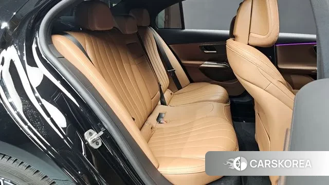 Mercedes-Benz E-Class W214 2024 Черный из Кореи, фото 3