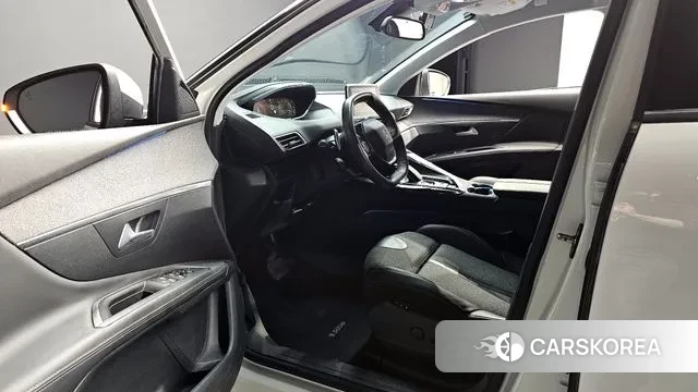 Peugeot 3008 second generation 2018 Белый из Кореи, фото 3
