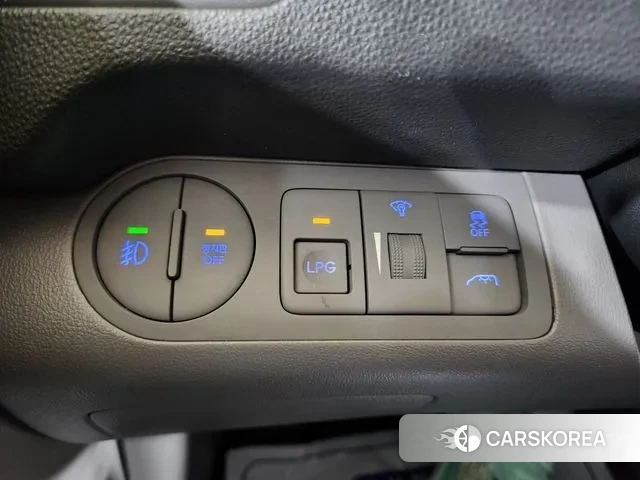 Hyundai The New Grand Starex 2019 Желтый из Кореи, фото 3