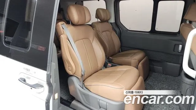Hyundai Staria 2022 Белый из Кореи, фото 3