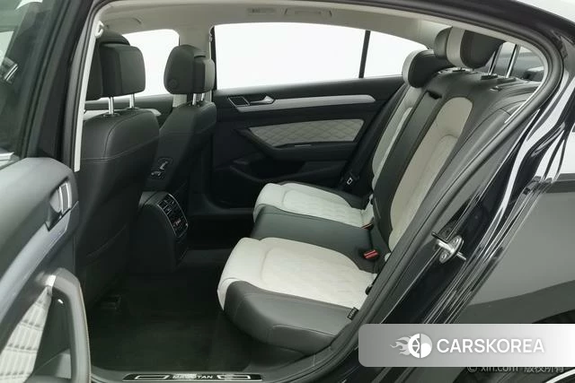 Volkswagen Magotan 2022 Черный из Китая, фото 3