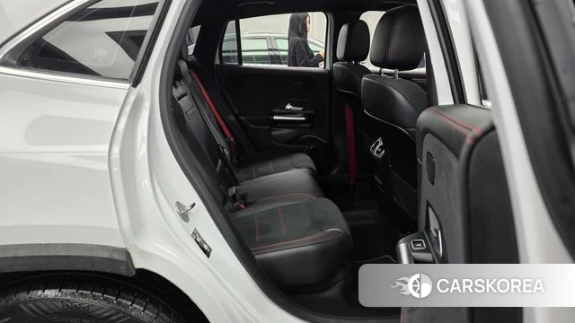 Mercedes-Benz GLA - Class H247 2022 Белый из Кореи, фото 3