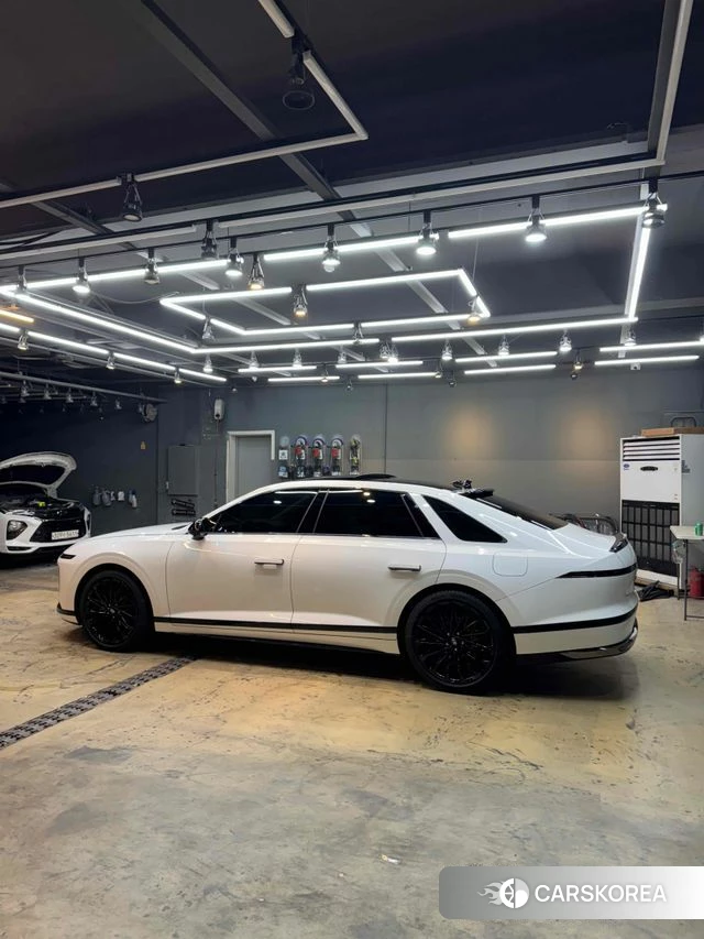 Hyundai Grandeur (GN7) 2023 Белый из Кореи, фото 3