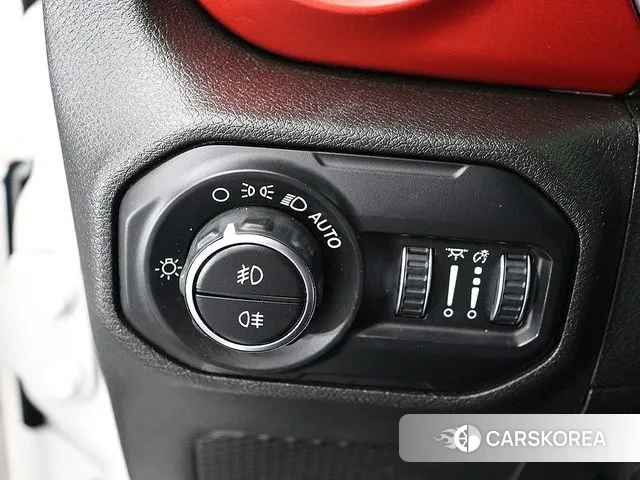 Jeep Wrangler (JL) 2018 Белый из Кореи, фото 3