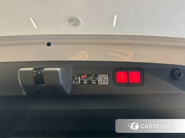 Mercedes-Benz E-Class W214 2025 Белый из Кореи, фото 3