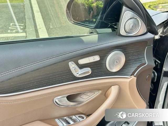 Mercedes-Benz E-class 2022 Черный из Китая, фото 3