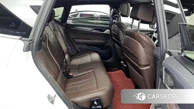 BMW 6 Series GT (G32) 2023 Белый из Кореи, фото 3