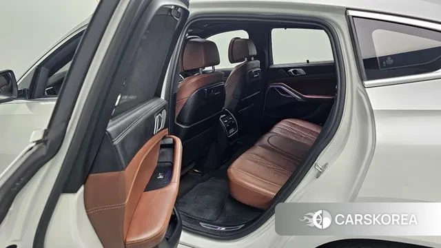 BMW X6 (G06) 2023 Белый из Кореи, фото 3