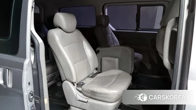 Hyundai The New Grand Starex 2018 Серебряный из Кореи, фото 3