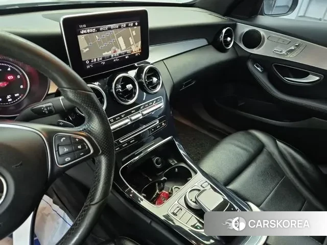 Mercedes-Benz C-Class W205 2018 Черный из Кореи, фото 3