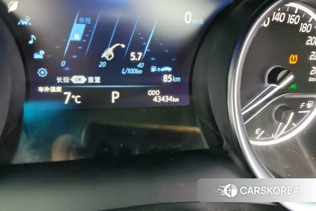 Toyota Camry 2021 Белый из Китая, фото 2