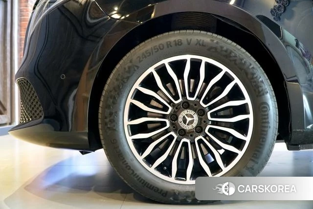 Mercedes-Benz V-class 2022 Черный из Китая, фото 3